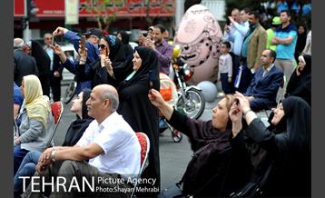 نوروزگاه هنر در پیاده‌راه بلوار کشاورز 21