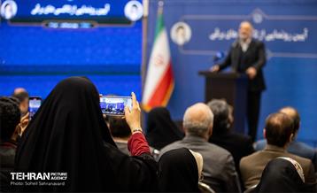 آیین رونمایی از تاکسی‌های برقی 9