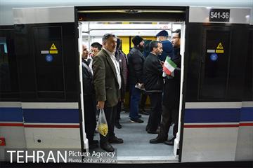 خدمت رسانی مترو در راهپیمایی 22 بهمن 15