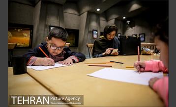 روز جهانی کودک در برج آزادی 11