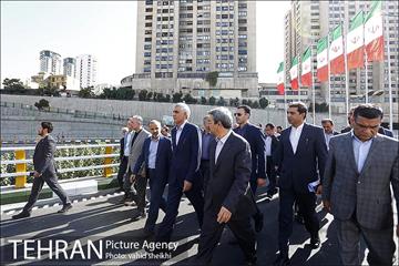 افتتاح و بهره برداری از دور برگردان غیر هم سطح مدرس و تونل آرش-اسفندیار 3