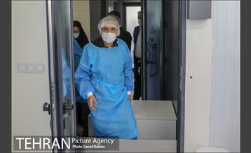 بازدید مدیرکل اداره تجهیزات پزشکی از شرکت نویان نگین پارسیان 2