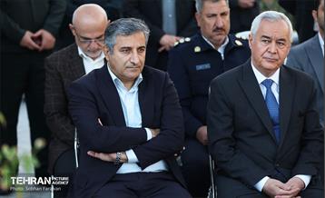 رونمایی از تندیس مولانا در میدان محمدیه 1