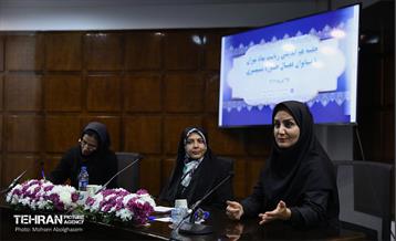 جلسه هم‌اندیشی رییس نهاد پایش طرح های توسعه شهری با جمعی از بانوان 13