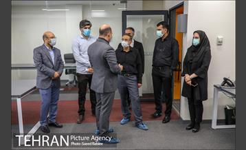 بازدید مدیرکل اداره تجهیزات پزشکی از شرکت نویان نگین پارسیان 35