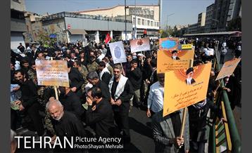 راهپیمایی ضدآمریکایی نمازگزاران جمعه تهران 14