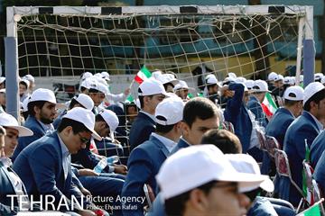 شهردار تهران در آیین نواختن زنگ سال تحصیلی جدید در دبیرستان ماندگار البرز 34