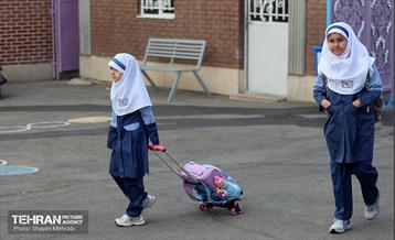 آغاز سال تحصیلی جدید در دبستان شاهد حضرت زینب(س) 63