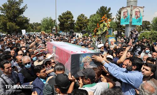 مراسم تشییع پیکر نادر طالب‌زاده 6