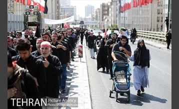 عزاداری عاشورا در میدان شهید طهرانی مقدم 10
