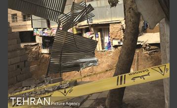 رانش زمین در خیابان مولوی