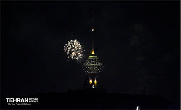 نورافشانی جشن ۲۲ بهمن 8