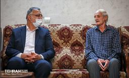 حضور شهردار تهران در منزل آتش نشان شهید مرتضی حیدری 15