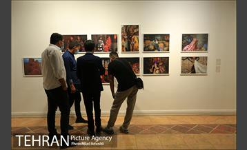 نمایش عکس «زیبایی در جنگ» 8