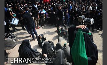 تعزیه ظهر عاشورا در حسینه نهاوندیان 24