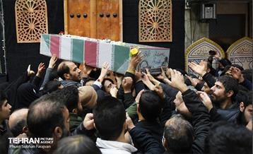 تشییع پیکر شهید گمنام در مسجد حجت(عج) 24