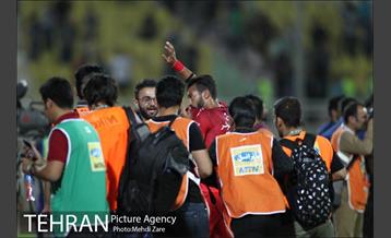 دیدار استقلال خوزستان و پرسپولیس در لیگ برتر فوتبال 12