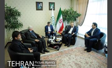 دیدار میهمانان خارجی حاضر در اجلاس جهانی شوراها و شهرداران با رییس مرکز ارتباطات و امور بین الملل شهرداری تهران 12