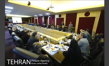 نشست هم اندیشی مشترک اعضای شورای اسلامی شهر و شهردار با حضور اعضای هیت علمی کنفرانس بین المللی ترافیک 15