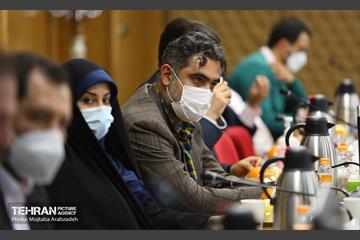 نقد و بررسی عملکرد معاونت منابع انسانی در سال گذشته و سال جدید 5