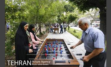 گذر فرهنگی هنری پنجشنبه های بلوار کشاورز 17