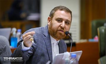 حضور شهردار تهران در چهلمین جلسه شورای اسلامی شهر 4