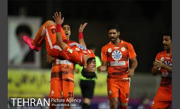 دیدار دو تیم سایپا تهران و استقلال تهران 6
