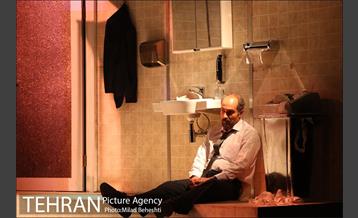 نمایش کلاغ‎ 24