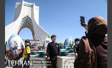 جشن تحویل سال ۱۴۰۰ در میدان آزادی  9