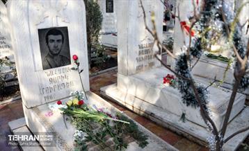 آیین غبارروبی و عطر افشانی مزار ۱۱۴ شهید مسیحی در منطقه ۱۵ 6