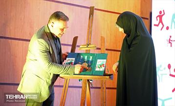 رونمایی از مدال ورزشی منطقه‌۸    5