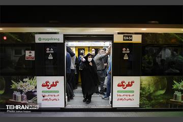 خدمات شرکت بهره برداری مترو تهران به شرکت کنندگان در مراسم ارتحال امام خمینی(ره) 8