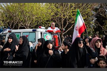 تشییع پیکر مطهر شهدای ناوشکن دنا