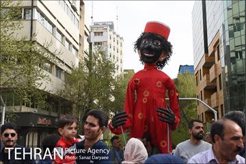 افتتاح نوروزگاه هنر در پیاده‌راه بلوار کشاورز 6