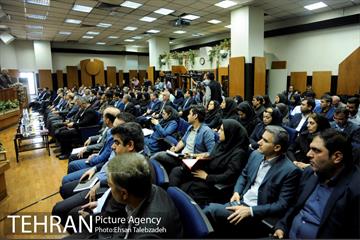 آیین رونمایی از کتاب "تهران از بالا" با حضور شهردار تهران 4