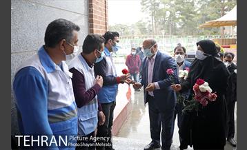 بازدید دکتر زالی از بهشت زهرا(س) 16