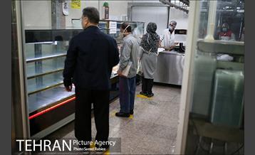 اجرای طرح فاصله گذاری اجتماعی در میدان میوه و تره بار صادقیه 11