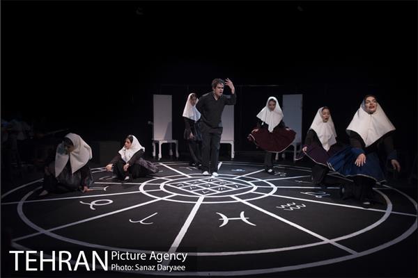 نمایش خواب طولانی انار آباد‎ 1