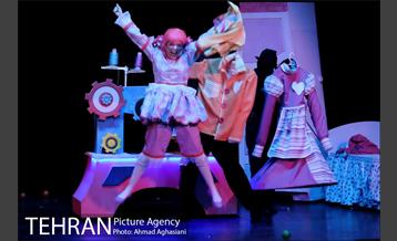 نمایش "شب اسرارآمیز" 20