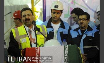 ورود دستگاه تمام مکانیزه(TBM) به ایستگاه مترو شهدا 19