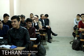 بازدید دکتر حسینی مکارم سرپرست شهرداری تهران از دبیرستان همت 15