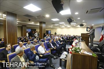 بازدید شهردار تهران از موسسه مطبوعاتی همشهری  26