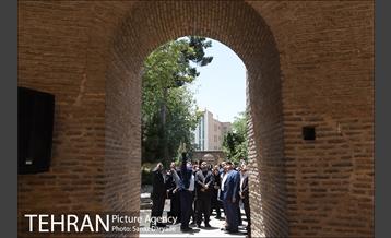بازدید اعضا شورای شهر تهران از برج طغرل 13