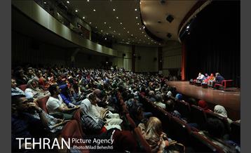 نقد فیلم زیر سقف دودی در فرهنگسرای ارسباران‎ 6