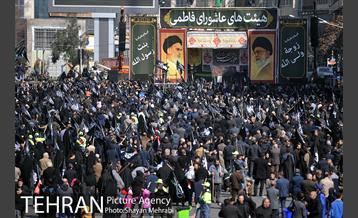 اجتماع عزاداران فاطمی در میدان هفت تیر 35