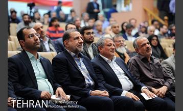 تجلیل از خبرنگاران و عکاسان عرصه دفاع مقدس با حضور شهردار تهران 7