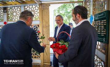 قرار خدمت؛ منطقه 8