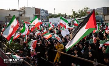 حضور رئیس جمهور در جمع مردم جنوب غرب تهران 24