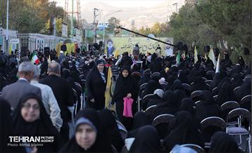 دومین سالگرد شهادت شهید آرمان علی وردی با شعار «آرمان روح‌الله آغاز نصرالله» 3