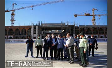 نصب اولین یادبود شهدا در میدان امام خمینی 5